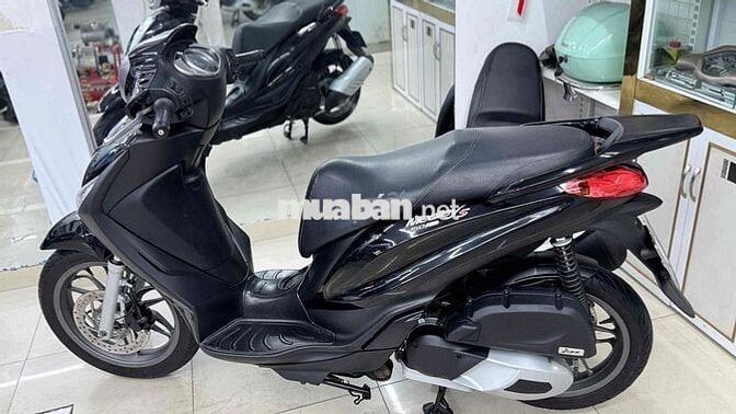 Piaggio Medley 150cc ABS 2 kênh Đen
