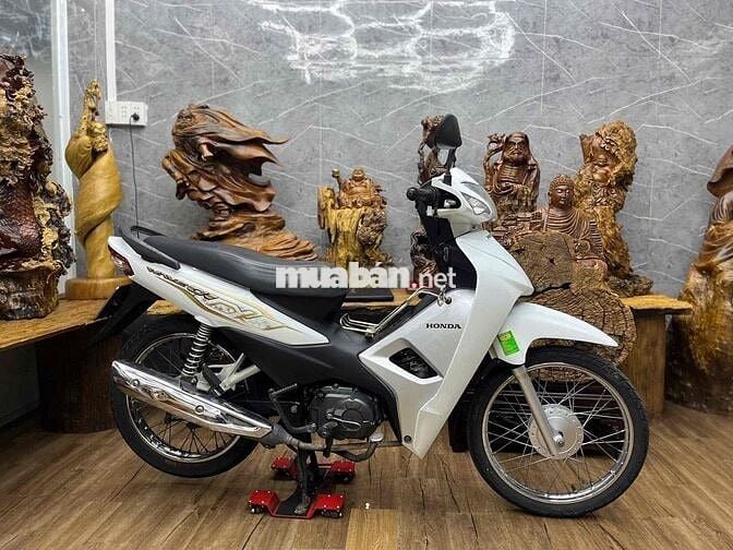 Honda Wave A 2021 dàn áo cứng cáp, máy êm ru