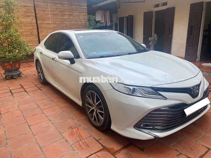 Toyota Camry 2.5Q 2021 Trắng 7 vạn