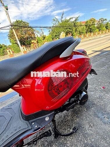 Vespa Primavera 2024 màu Đỏ