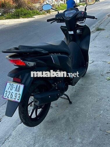 Vela 50 2025 Đen