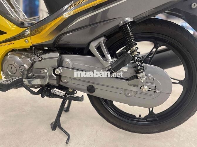 Yamaha Sirius 2024 Xám Vàng 12.000km