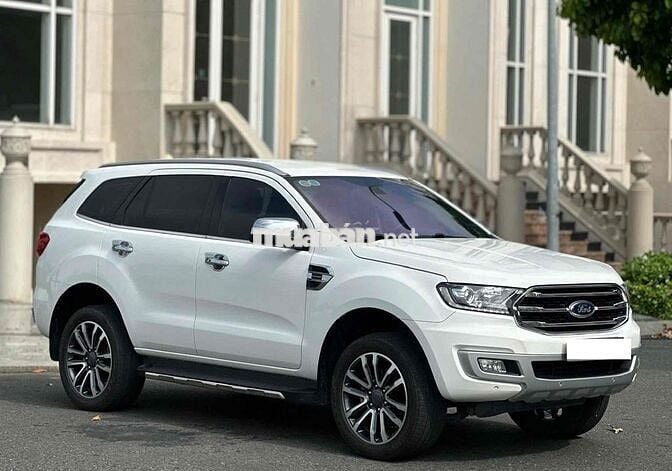 Ford Everest Titanium SX 2019 Trắng 7 chỗ