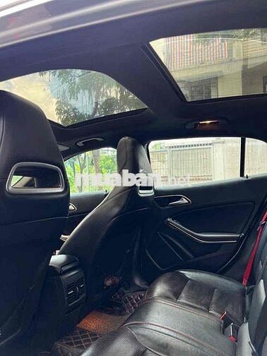 Mercedes-Benz GLA250 4Matic 2015 Bạc