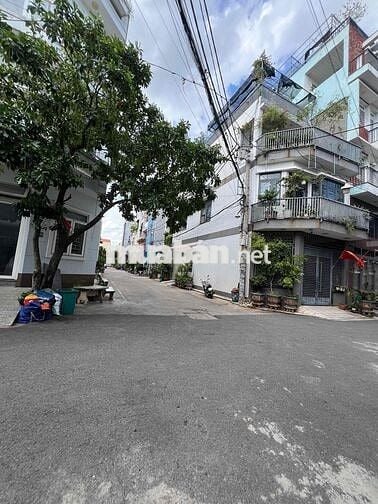 Cho Thuê Nhà DT 180m2 1Trệt 2Lầu 3Pn 3Wc Sân Thượng Hẻm Xe Tải Đậu