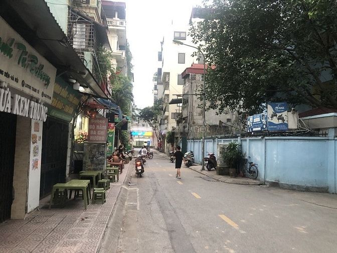 Phố Ngọc Lâm – Long Biên – Ô TÔ – 92 M2 – 4 Tầng – Giá 15.8 TỶ. 