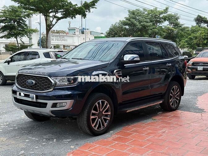Ford Everest Titanium 4x2 Bi Turbo Xanh