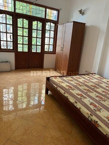 Phố Ngọc Lâm – Long Biên – Ô TÔ – 92 M2 – 4 Tầng – Giá 15.8 TỶ. 
