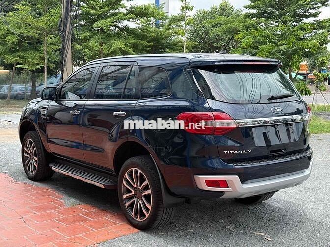 Ford Everest Titanium 4x2 Bi Turbo Xanh