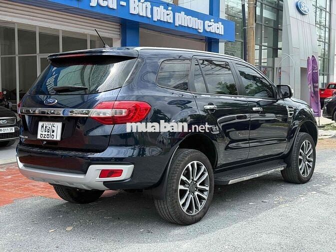 Ford Everest Titanium 4x2 Bi Turbo Xanh