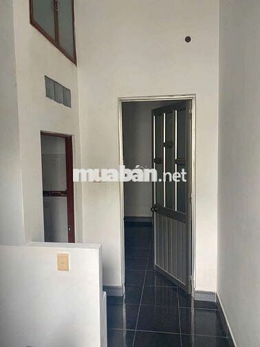 cho thuê nhà nguyên căn mới như hình 4x14m 2 lầu 2pn 2wc giá 14trieu 