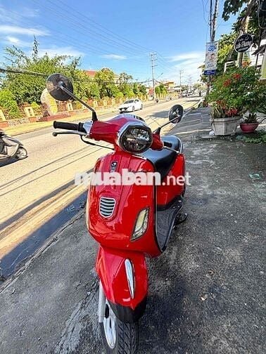 Vespa Primavera 2024 màu Đỏ