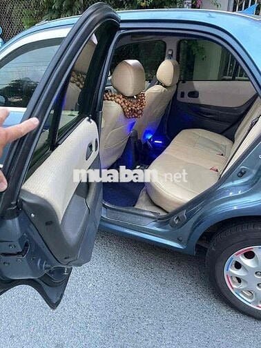 Ford Laser Xanh 2000