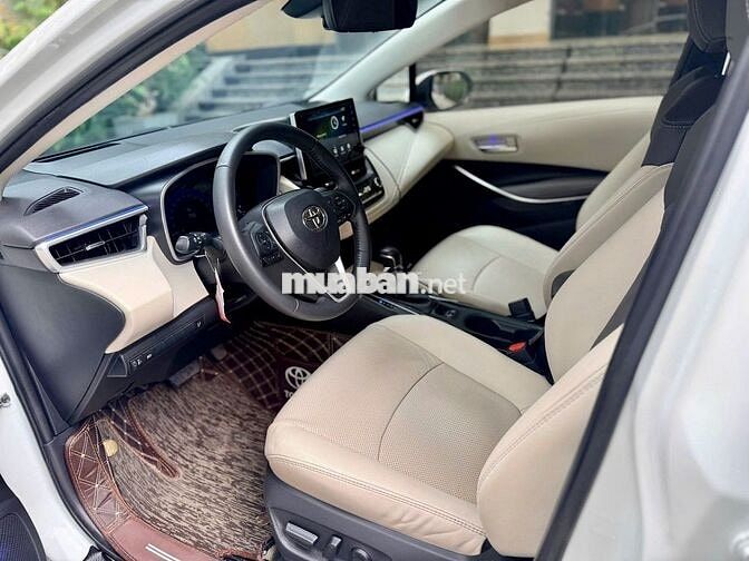Toyota Altis 1.8 HEV 2022 Trắng Tự động