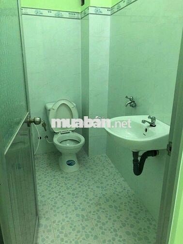 Nhà đúc lửng 2PN hẻm ĐHT 31 gần KDC an sương 7tr/tháng