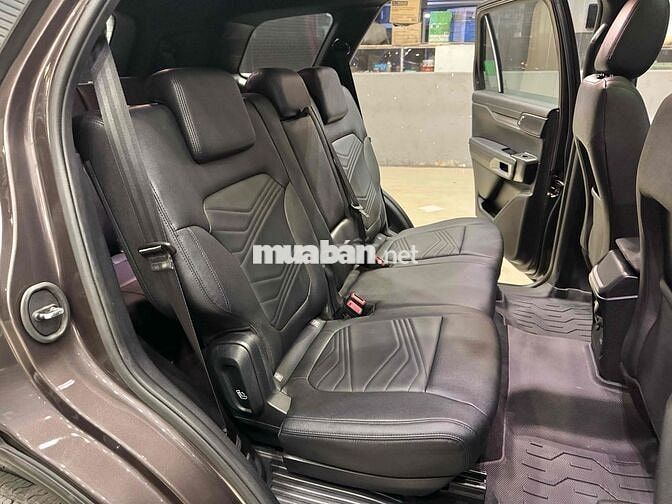 Ford Everest 2 Cầu Titanium 2024 4x4 33.000km