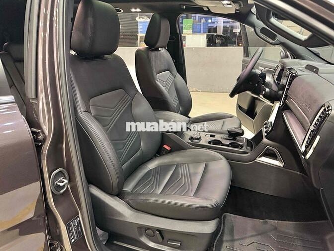 Ford Everest 2 Cầu Titanium 2024 4x4 33.000km