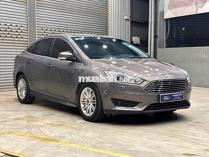 Ford Focus Titanium 2017 Xám chất xe đẹp