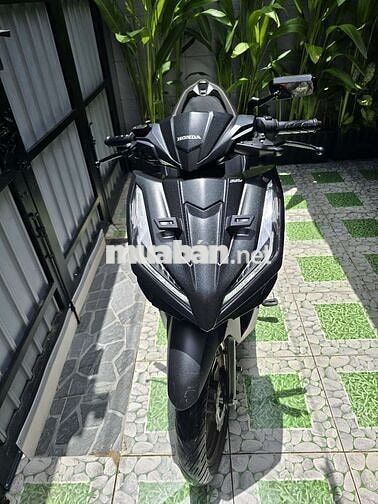 Honda Vario Thể thao Đen