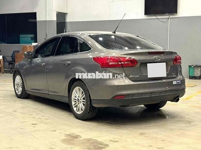 Ford Focus Titanium 2017 Xám chất xe đẹp