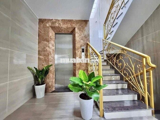 CHDV Full nội thất có thang máy tại Cống Quỳnh,Q1