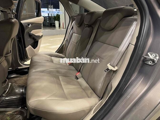 Ford Focus Titanium 2017 Xám chất xe đẹp