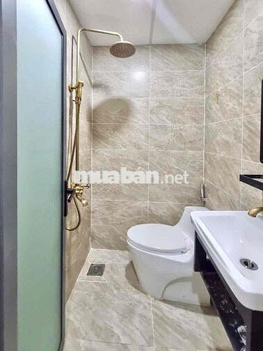 CHDV Full nội thất có thang máy tại Cống Quỳnh,Q1