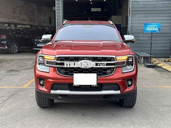 Ford Everest Titanium 2023 4x4 Đỏ cam 45.000 km