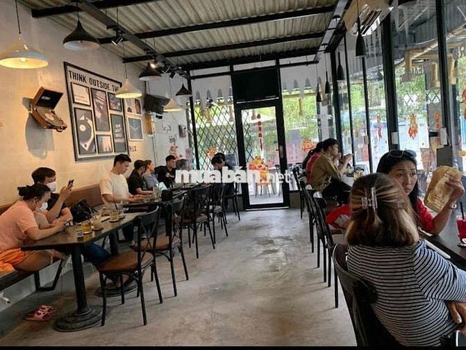 tìm đồng đội pha chế và phục vụ