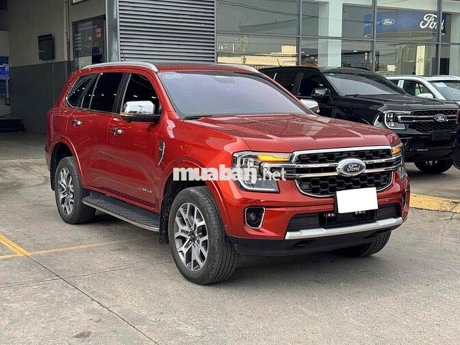 Ford Everest Titanium 2023 4x4 Đỏ cam 45.000 km