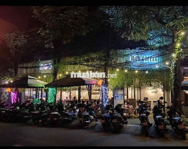 tìm đồng đội pha chế và phục vụ