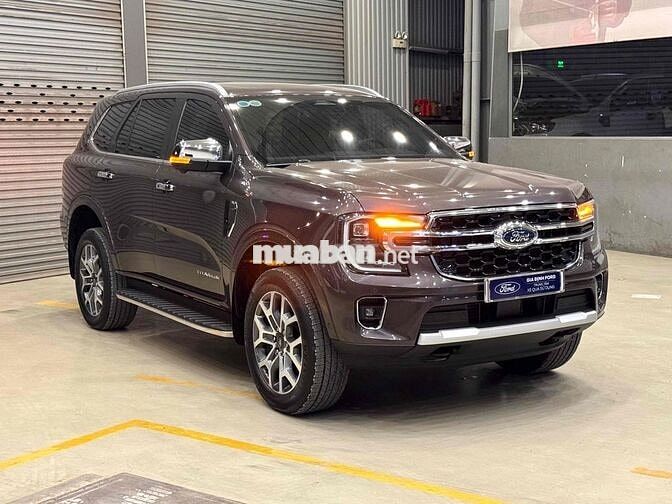 Ford Everest 2 Cầu Titanium 2024 4x4 33.000km
