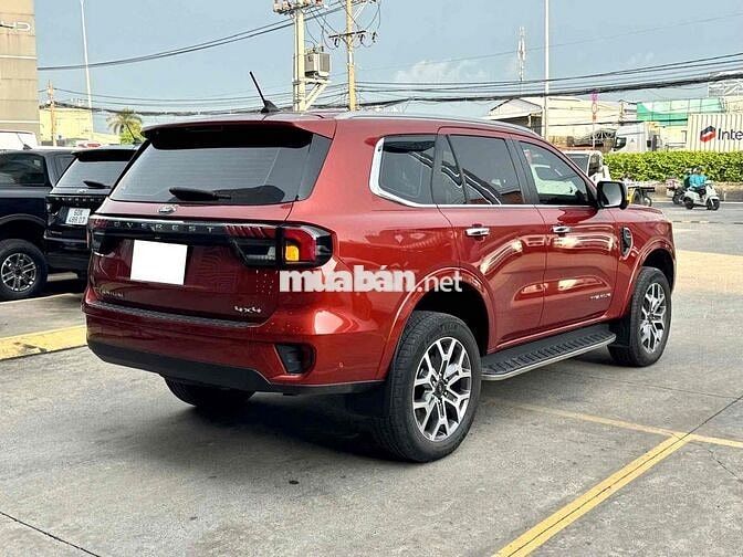Ford Everest Titanium 2023 4x4 Đỏ cam 45.000 km