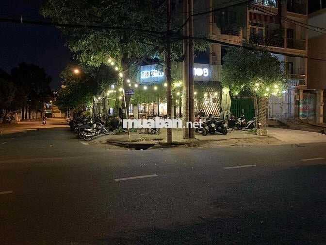 tìm đồng đội pha chế và phục vụ