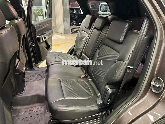 Ford Everest 2 Cầu Titanium 2024 4x4 33.000km