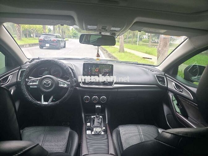 Mazda Mazda 3 2018 57.000km Đen