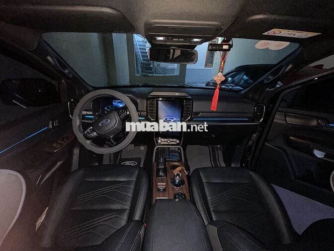 Ford Everest Titanium 4x4 2023 Diesel Tự động