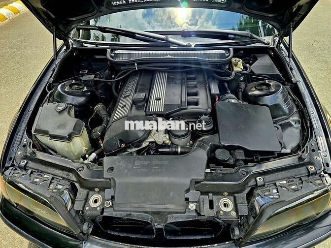 BMW 325i 2003