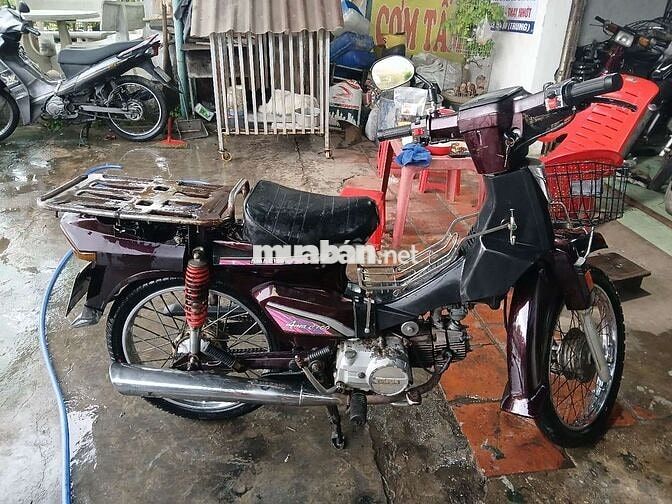 Honda Dream Nâu