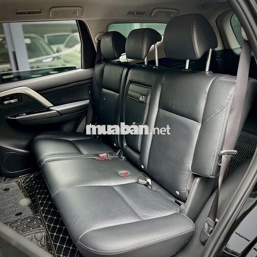 Mitsubishi Pajero Sport 2024 3.0V6 4x4 Đen