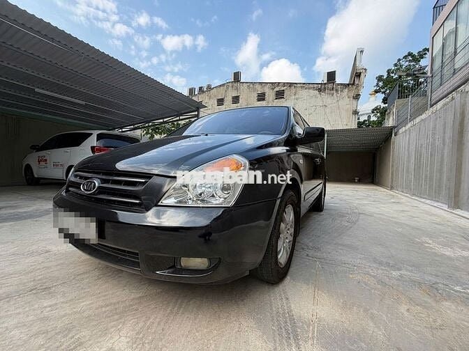 Kia Carnival MT 2009 8 chỗ Đen