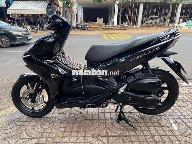 Honda AirBlade 125Fi 2022 Đen bóng