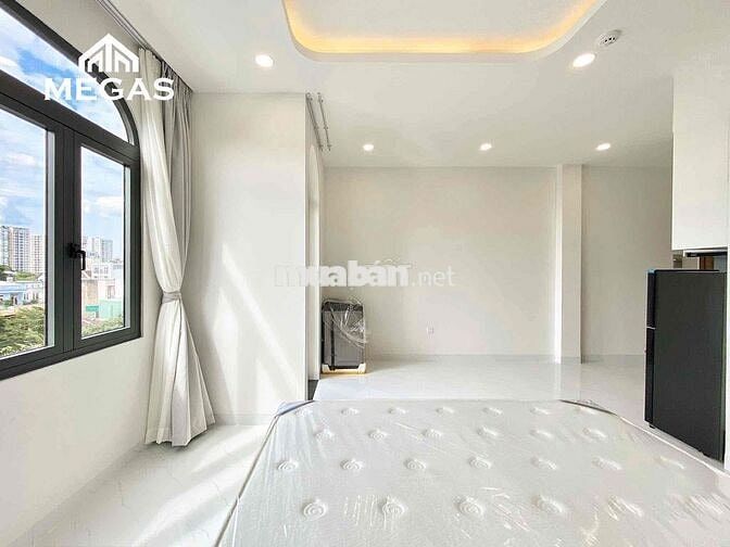 CHO THUÊ CĂN HỘ MINI BAN CÔNG NGAY CẦU NGUYỄN VĂN CỪ QUẬN 1 GIÁ RẺ T07