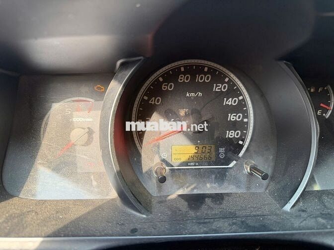 BÁN TOYOTA HIACE 16 CHỖ (CÓ THƯƠNG LƯỢNG)