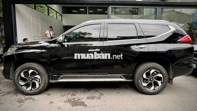 Mitsubishi Pajero Sport 2024 3.0V6 4x4 Đen