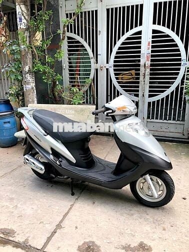 attila chân bấm.1 từ hiếm còn xe mới chất như này
