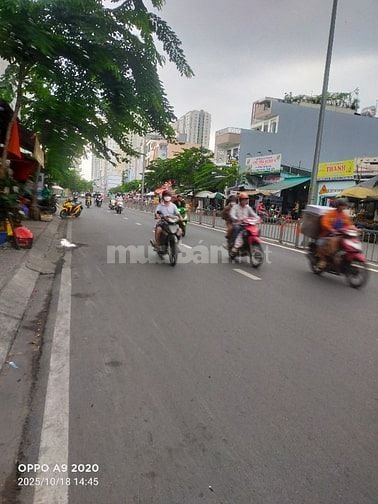 🌹 Nhà mặt tiền Tạ Q Bửu, Q8, 16,5x35m, 568m2, sổ hồng riêng.