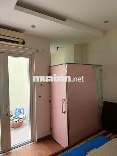 Cho thuê nhà nguyên căn 4x20m, 3PN, 4WC, full nội thất, hẻm xe hơi – N