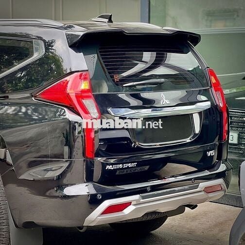 Mitsubishi Pajero Sport 2024 3.0V6 4x4 Đen