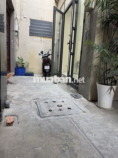 Bán nhà mới xây 482/5/8C Phú thọ hòa, tân phú dt: 4.1 x 8 giá 4 tỷ 550